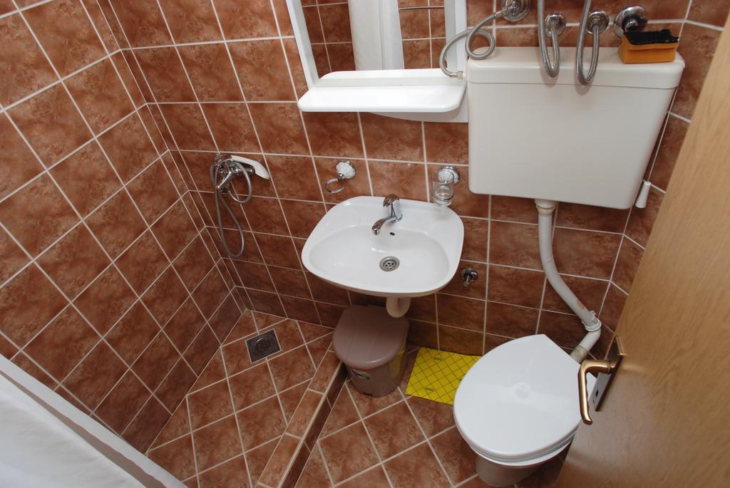 Slavica Rafailovici Gostinjska kuća 3*