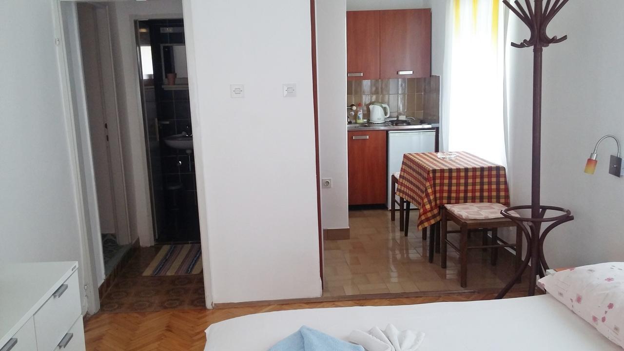 Slavica Rafailovici Gostinjska kuća 3*